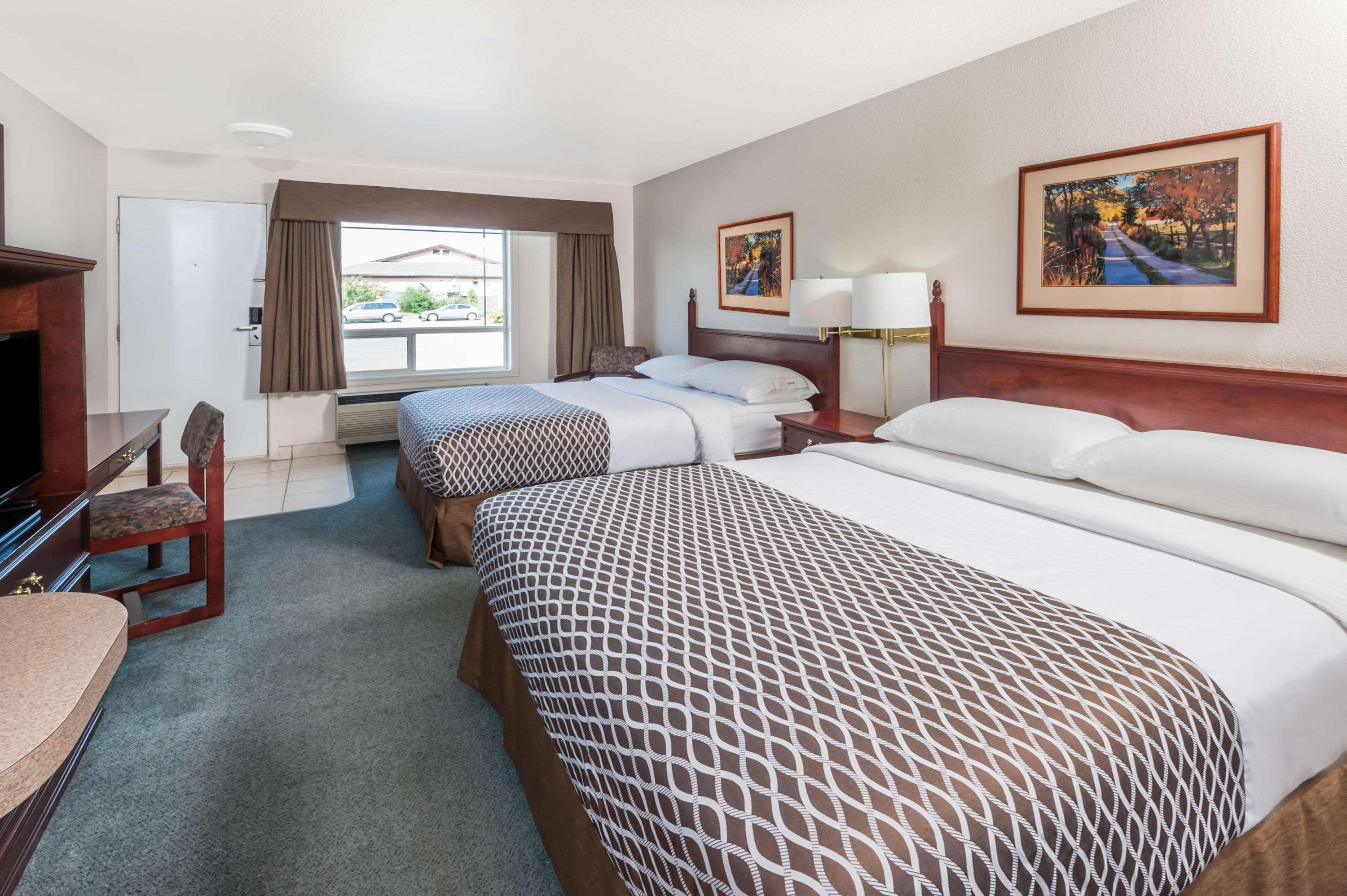 Super 8 By Wyndham High River Ab Ngoại thất bức ảnh